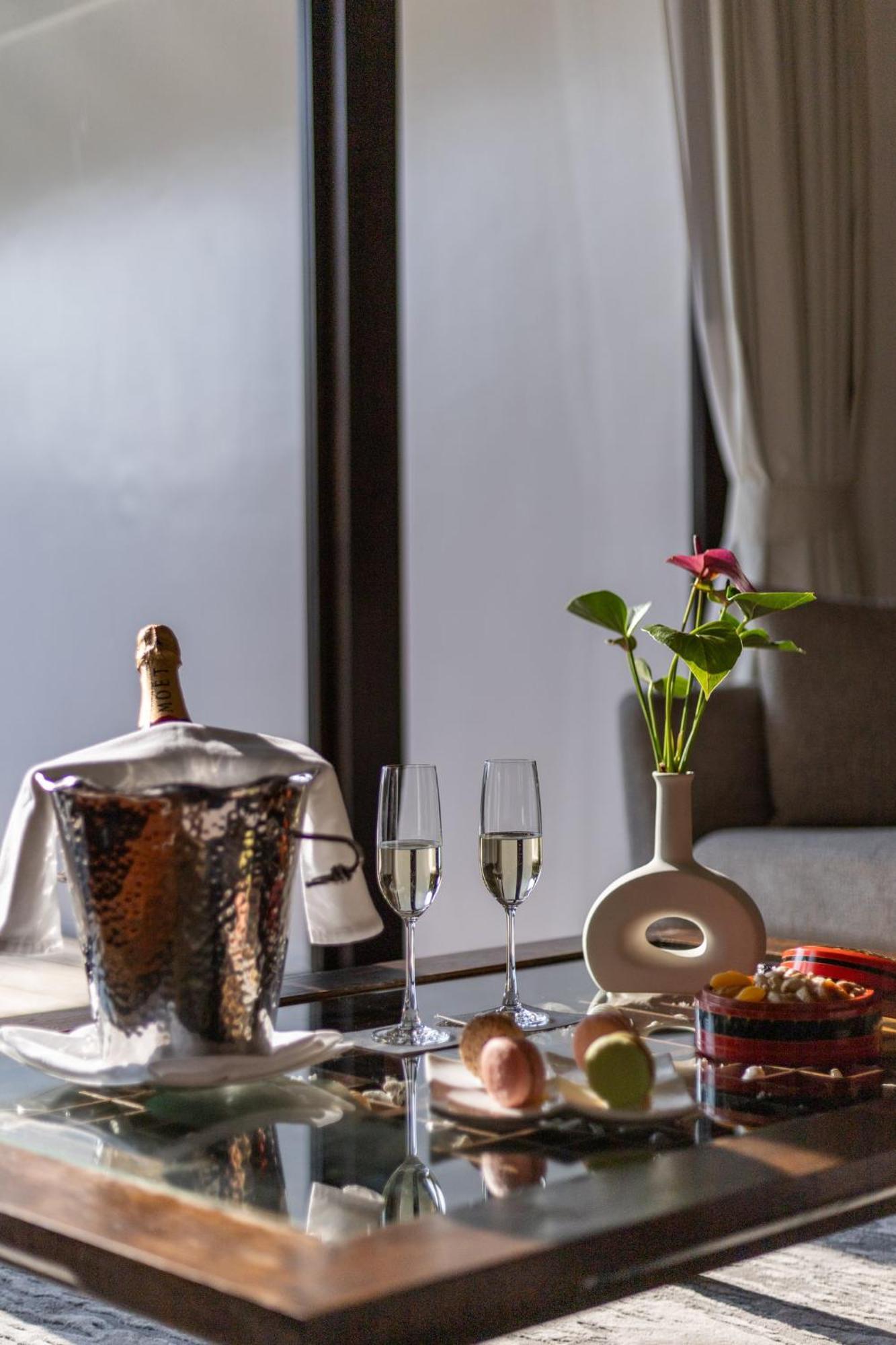Noku Maldives, Vignette Collection By Ihg, 50 Percent Off Shared Roundtrip Seaplane Transport When You Stay 4 Nights Or More Stay Period Until 23 Dec 2025 (Adults Only) Kudafunafaru Exterior photo